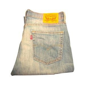 Levi jean’s (514) 33x30